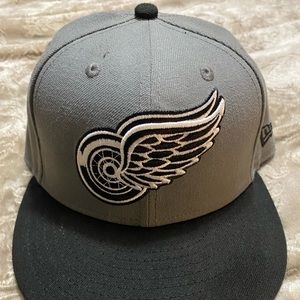 New Era NHL Detroit Red Wings Gray Black Wool Fitted Hat Cap